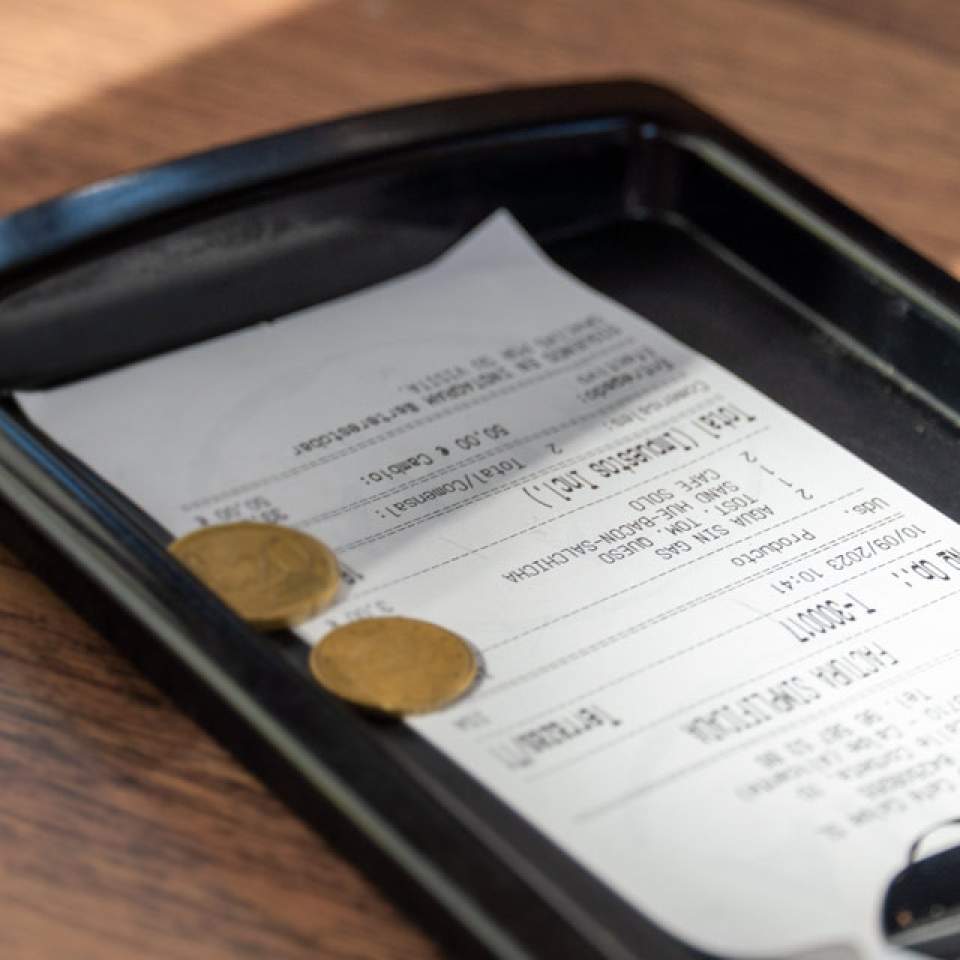 Employment law on the allocation of staff tips